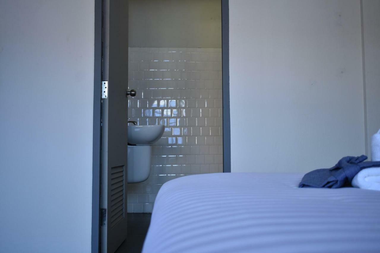Maya Bed And Food Hostel Chiang Mai Exterior photo